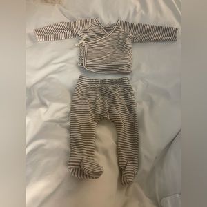 Quincy Mae 0-3 month 2 piece outfit. Jersey material.